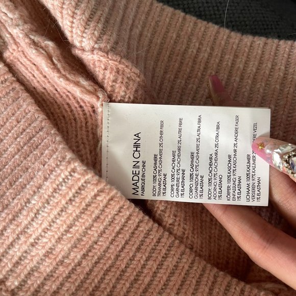 Club Monaco Light Pink Preppy Cropped Cashmere sweater - Picture 6 of 7